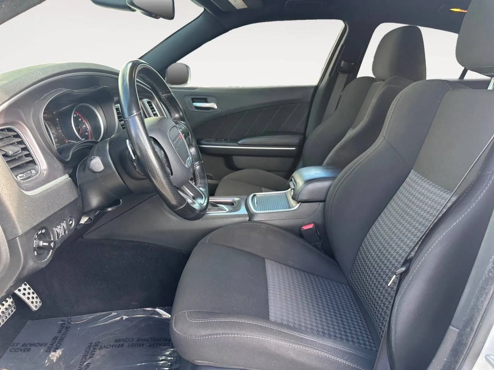 Dodge Charger photo 19