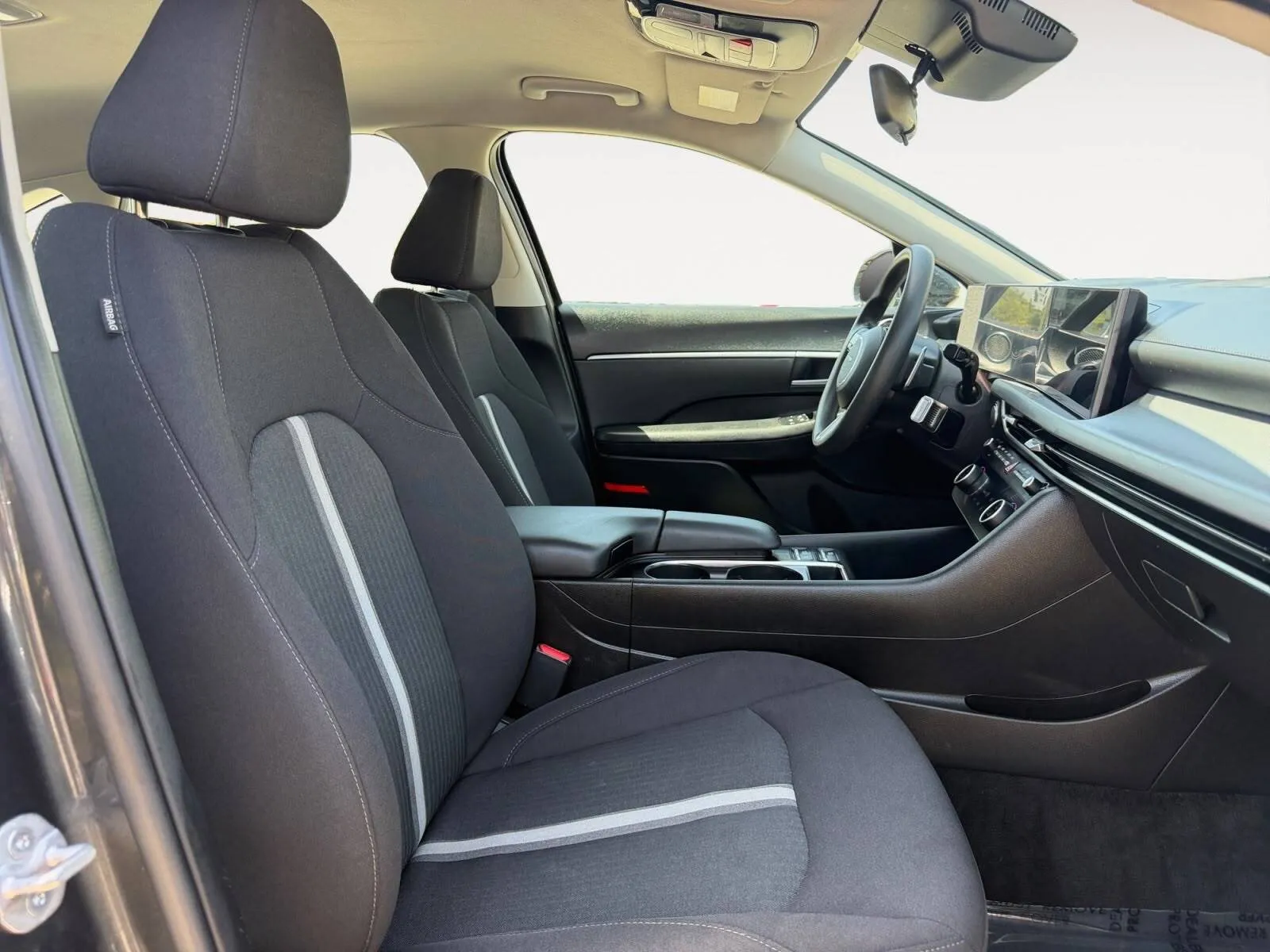 Hyundai Sonata photo 24