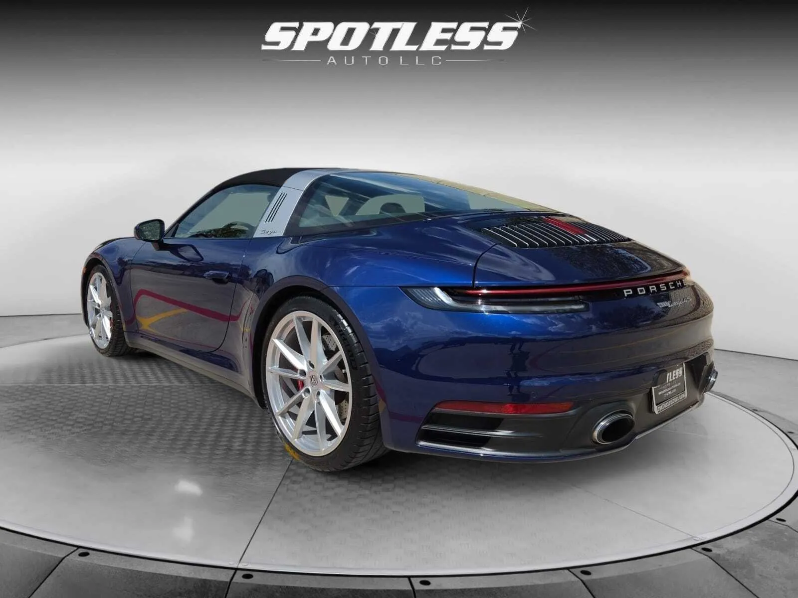 Porsche 911 photo 7