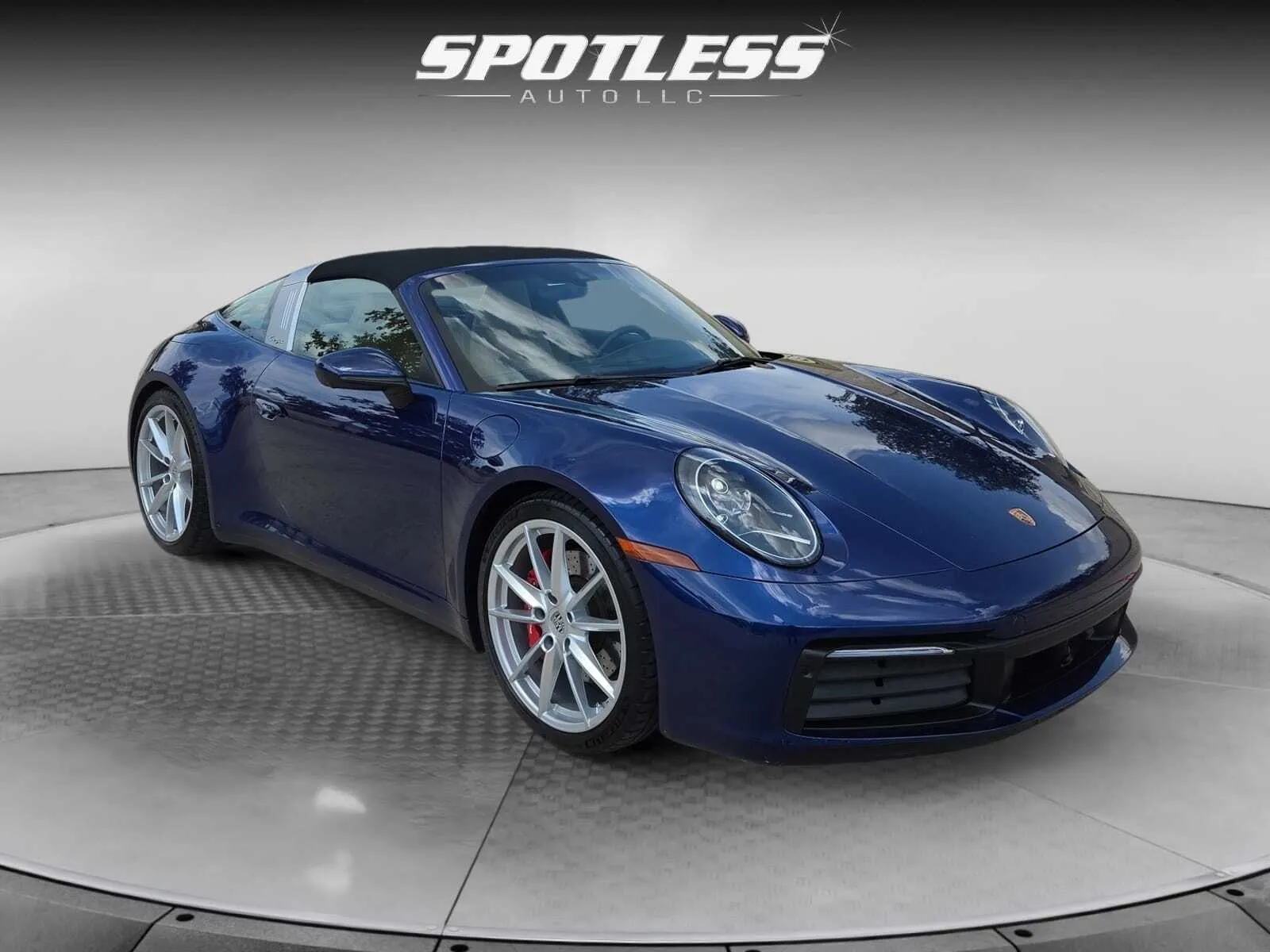 Porsche 911 photo 17