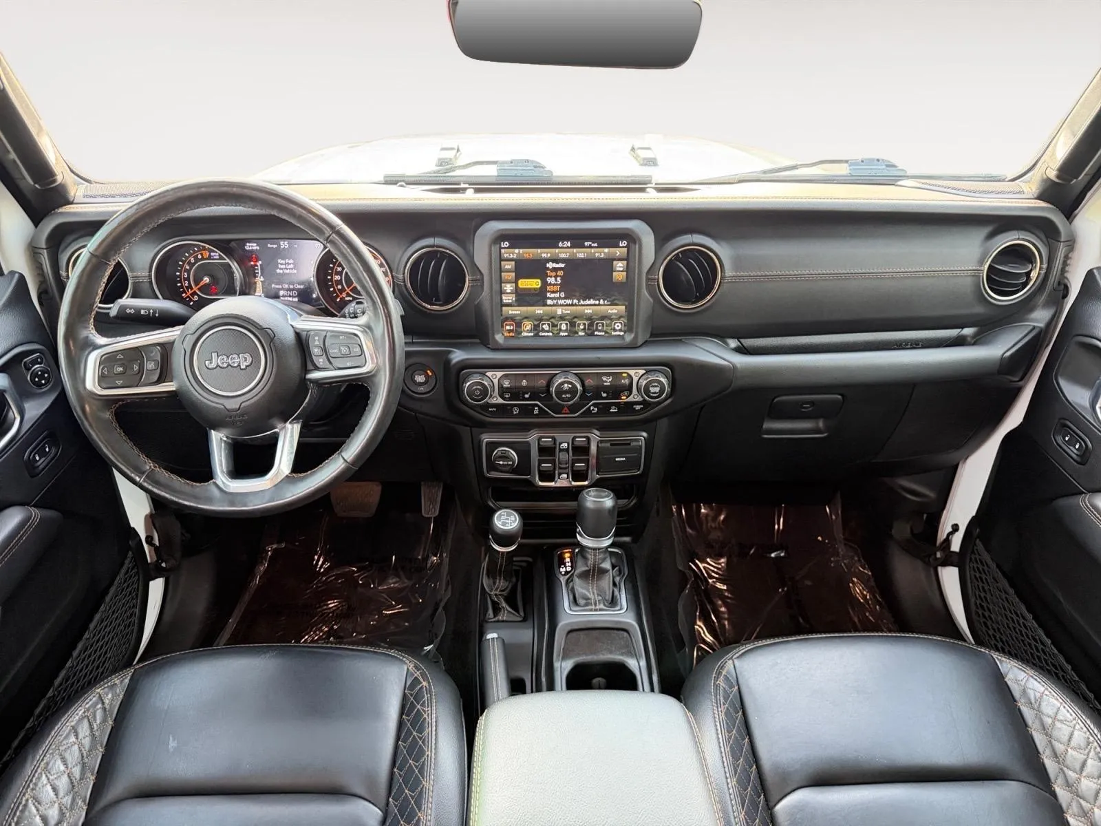 Jeep Wrangler photo 20