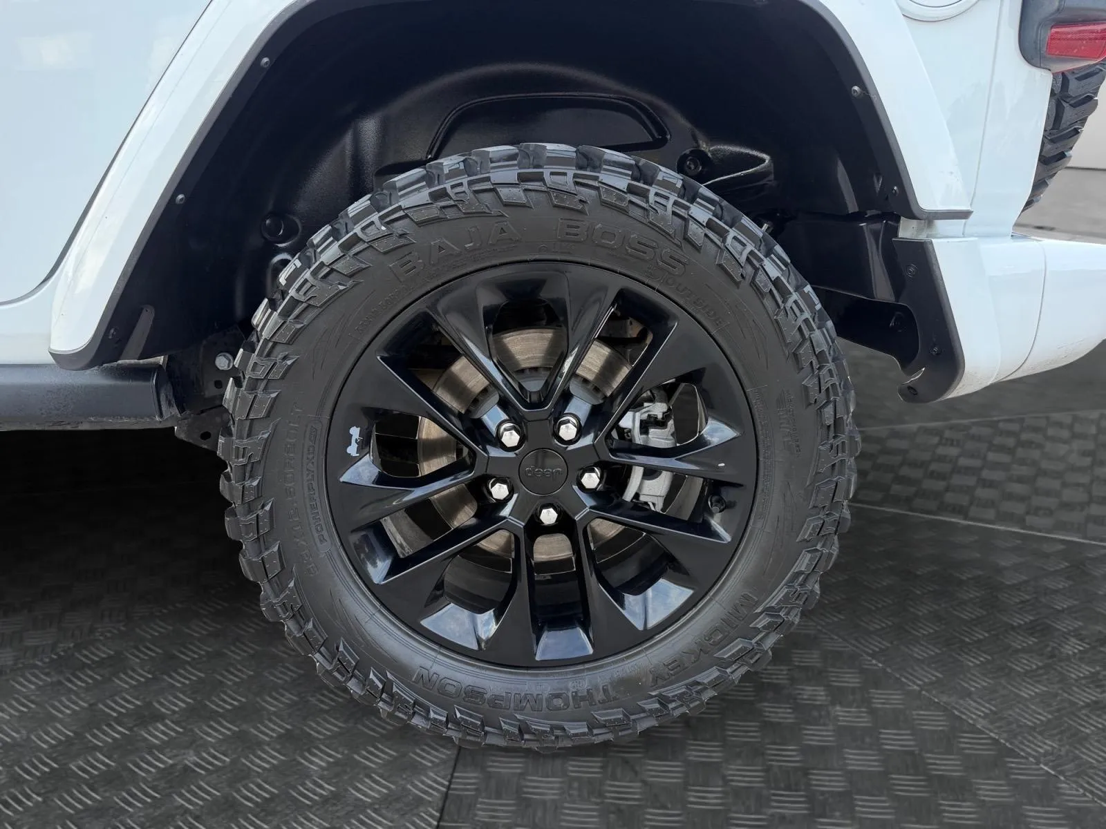 Jeep Wrangler photo 12