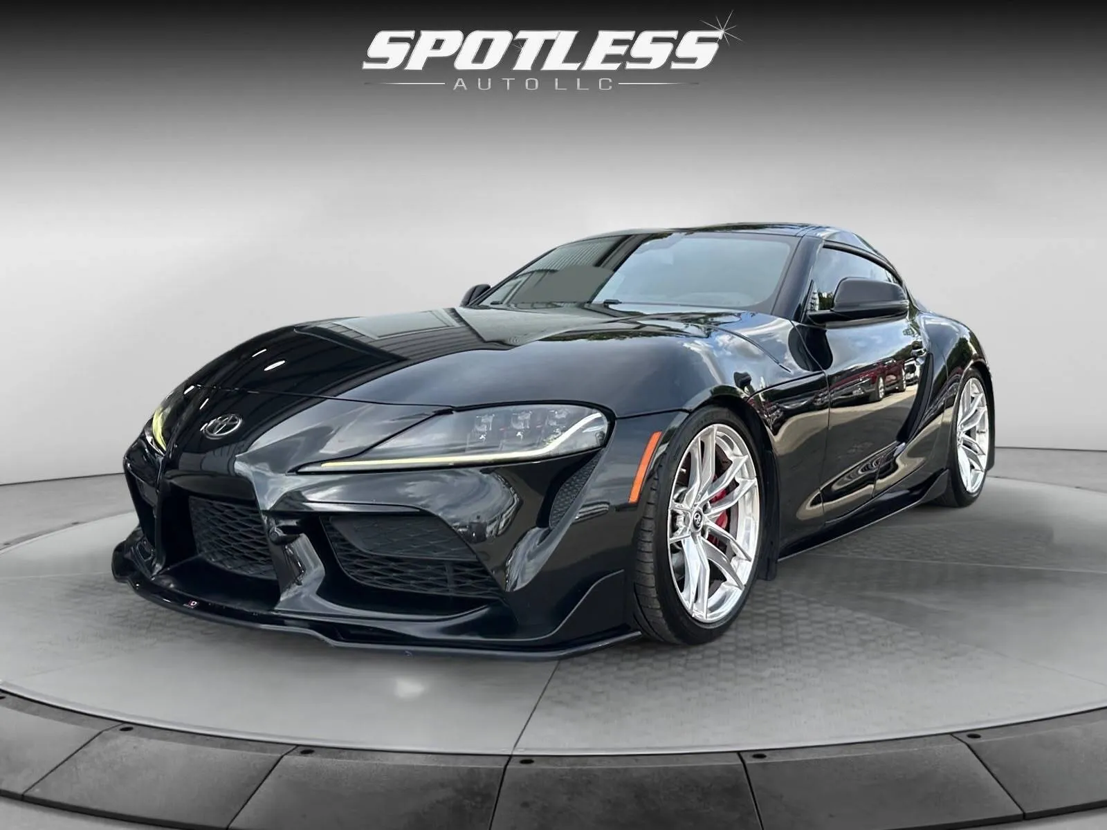 Toyota Supra photo 3
