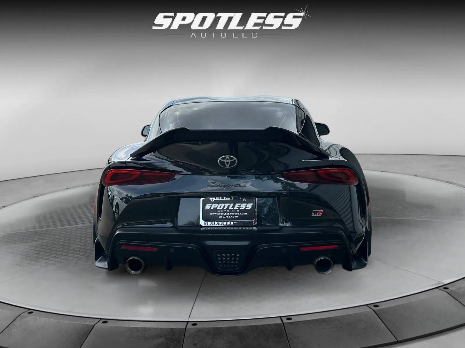 Toyota Supra photo 6