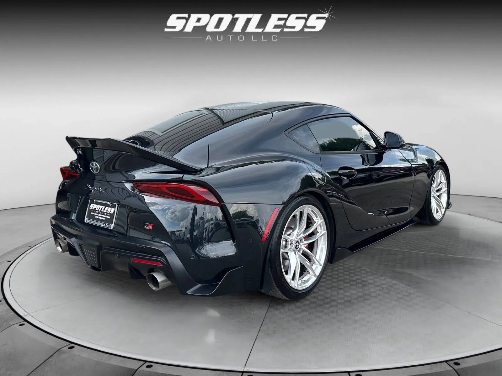 Toyota Supra photo 7