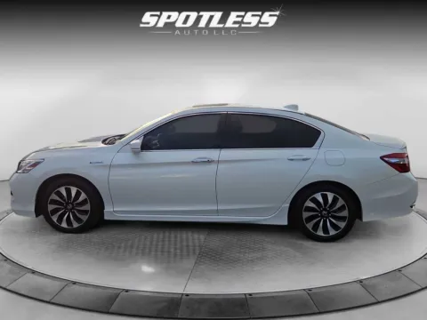 Another view of 2017 Honda Accord Hybrid Touring for sale in San Antonio, TX at Spotless Auto I-10