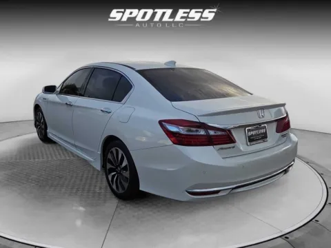 More photos of 2017 Honda Accord Hybrid Touring at Spotless Auto I-10, TX