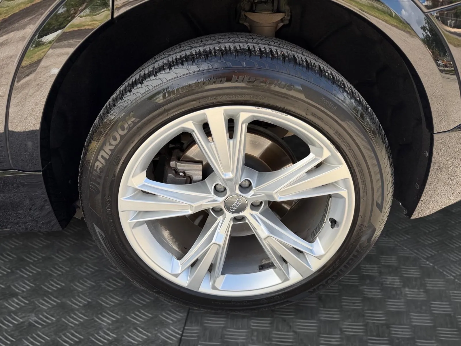 Audi Q8 photo 14