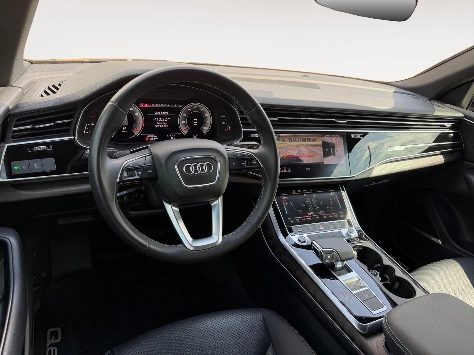 Audi Q8 photo 20