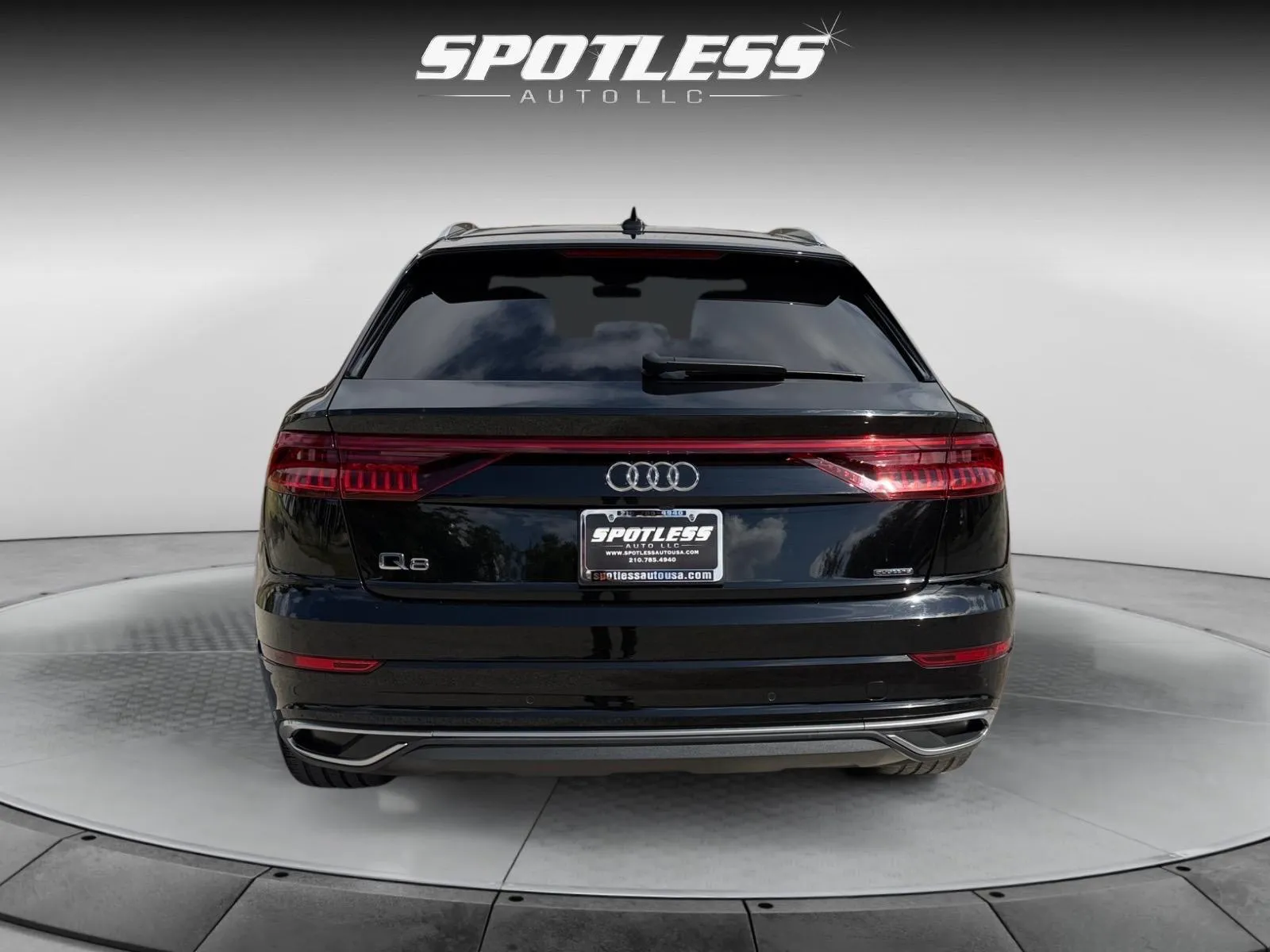 Audi Q8 photo 6