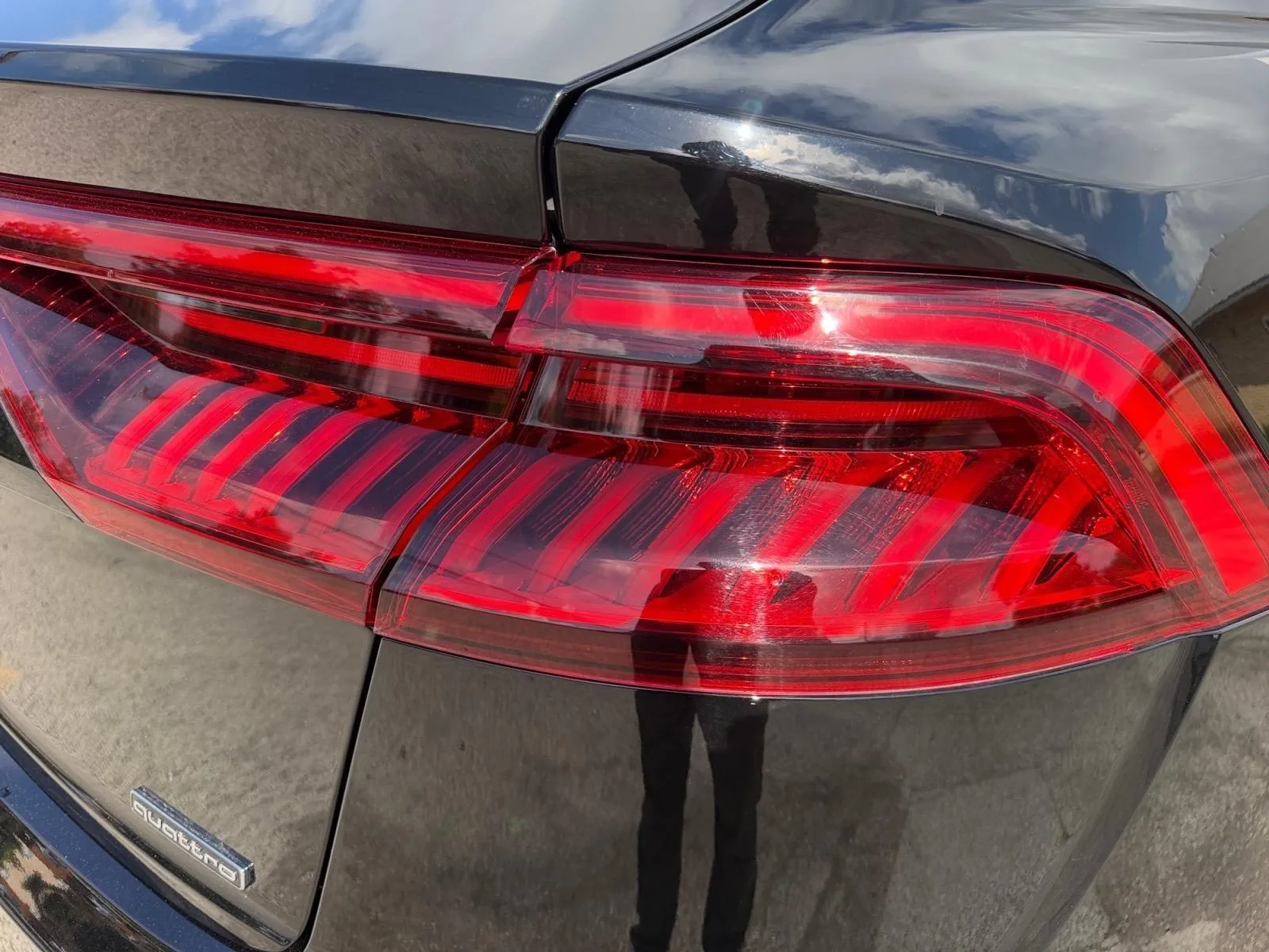 Audi Q8 photo 12
