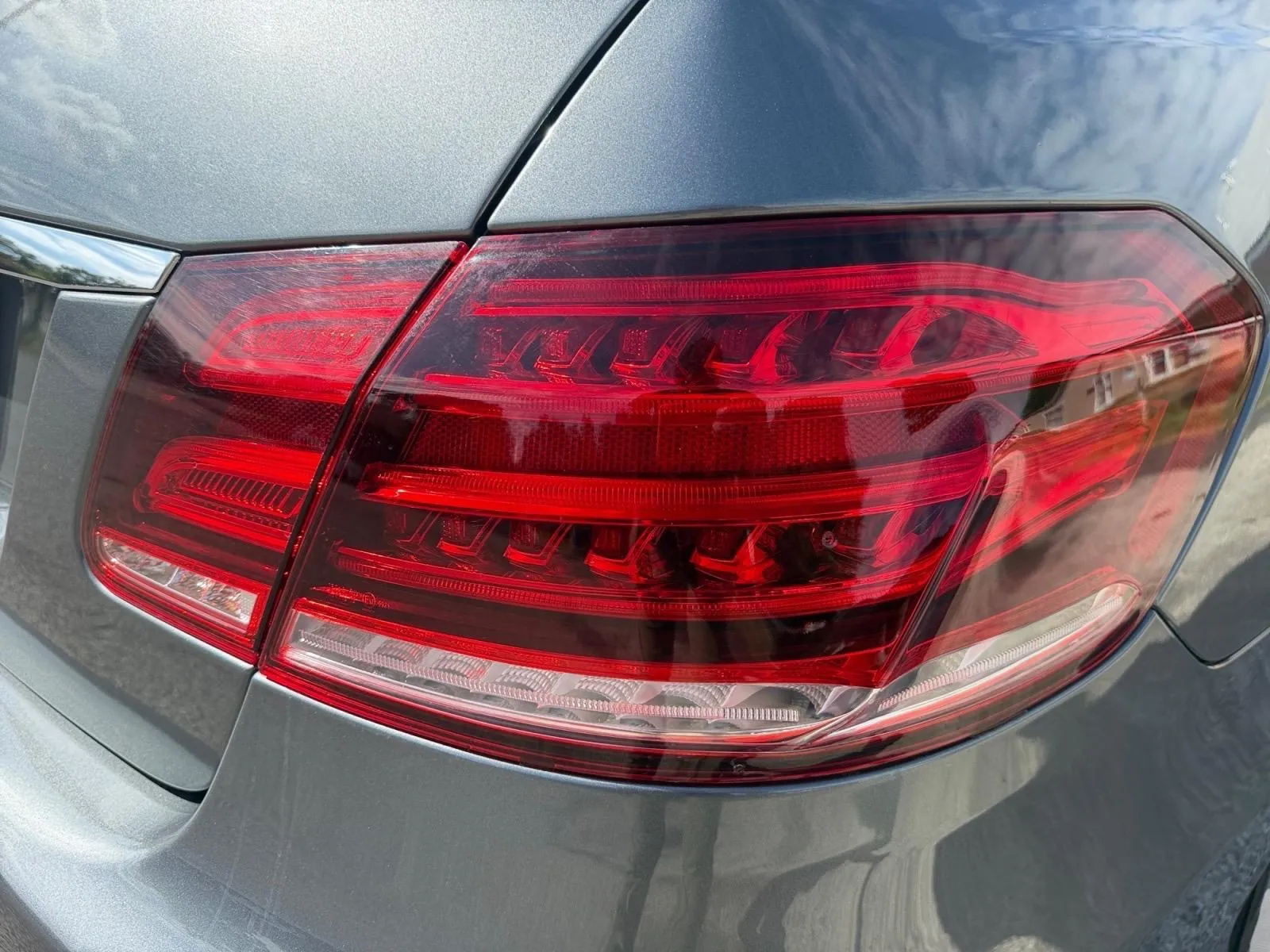Mercedes-Benz E-Class photo 13