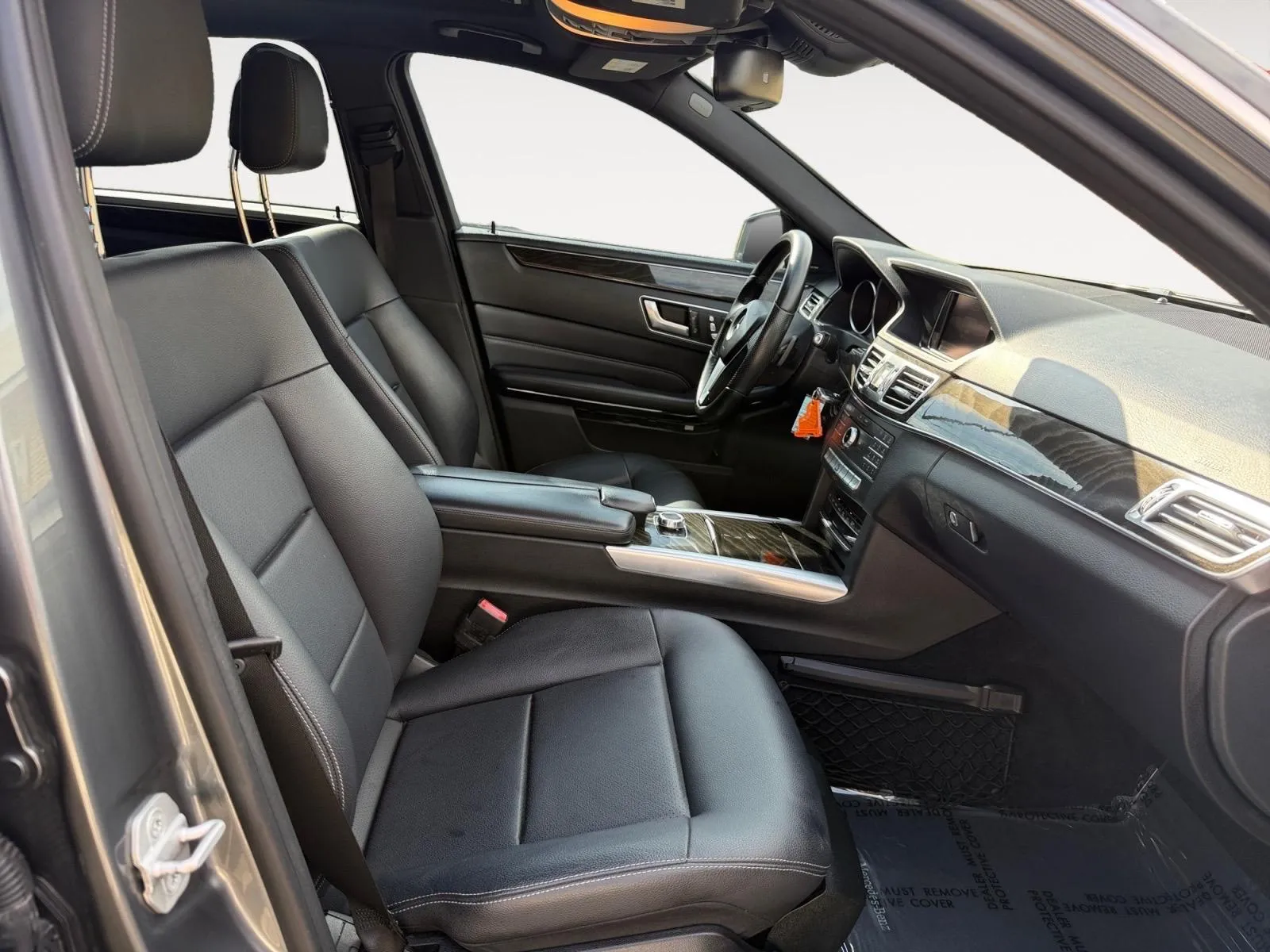 Mercedes-Benz E-Class photo 28
