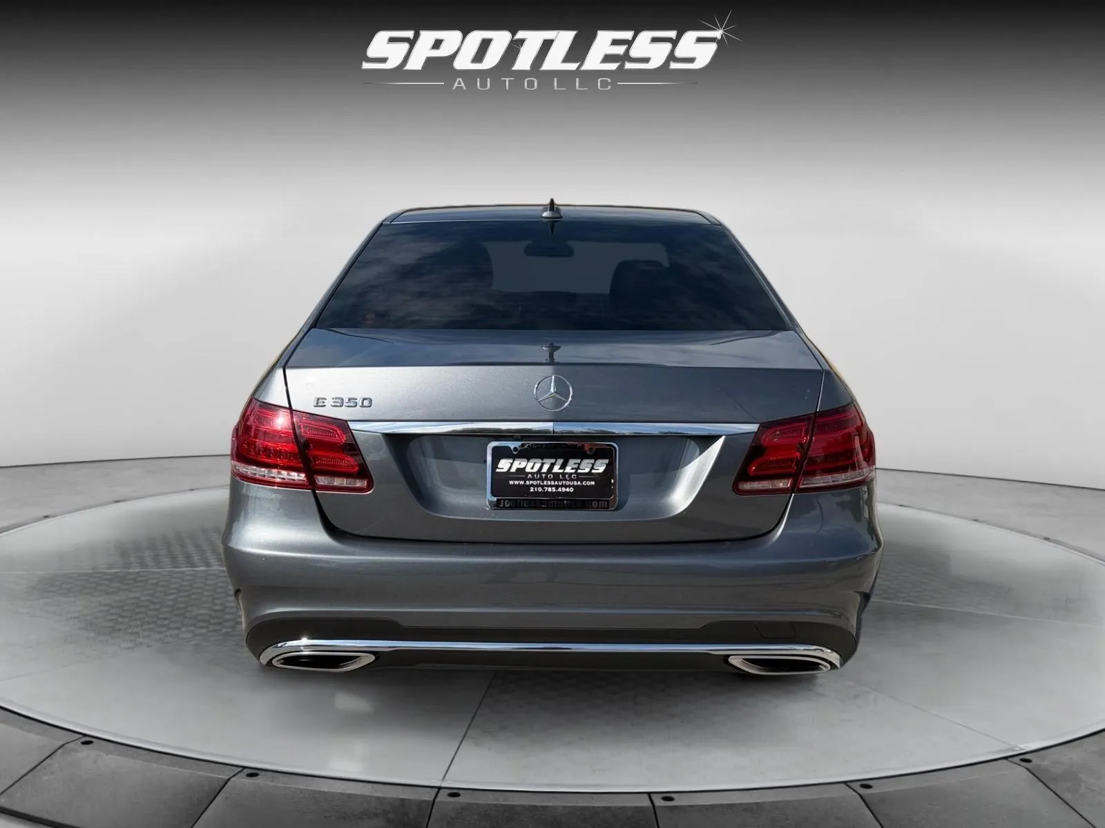 Mercedes-Benz E-Class photo 6