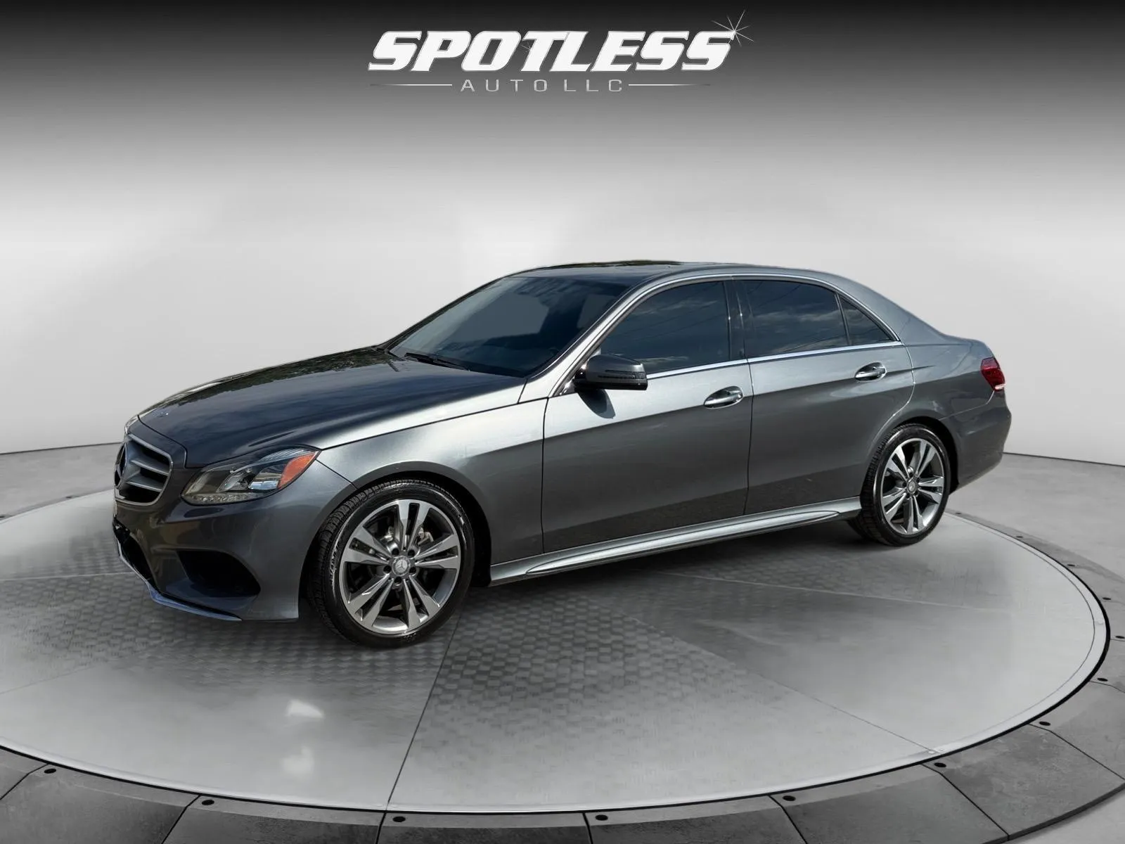 Gray 2016 Mercedes-Benz E-Class E 350 for sale in San Antonio, TX