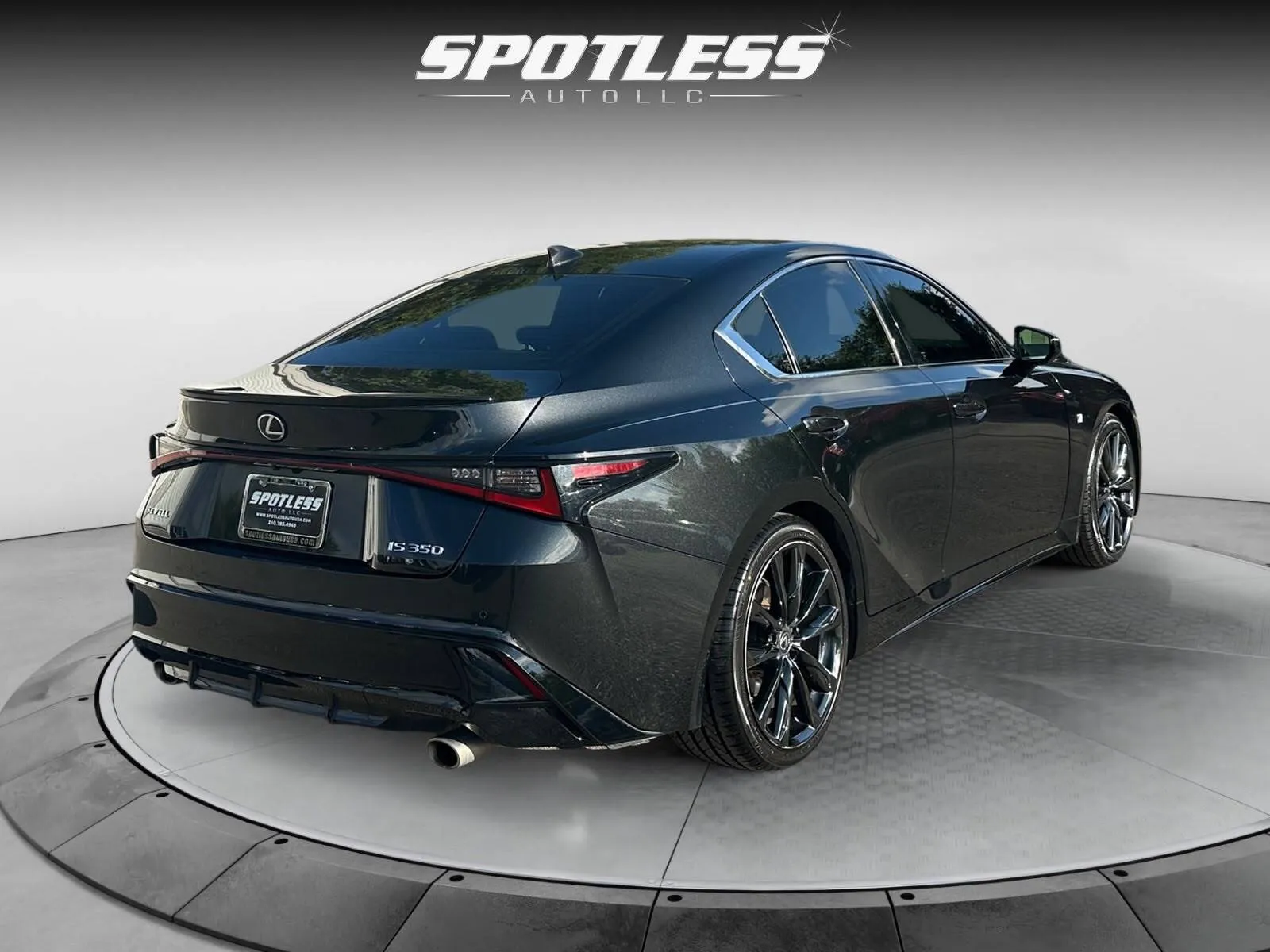 Lexus IS photo 6
