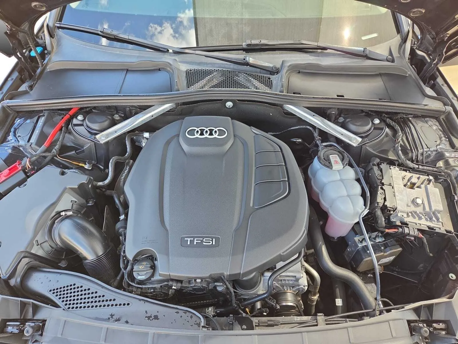 Audi A4 photo 16