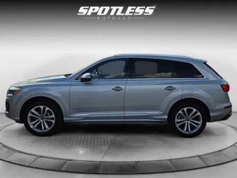 More photos of 2025 Audi Q7 quattro Premium Plus 55 TFSI at Spotless Auto I-10, TX
