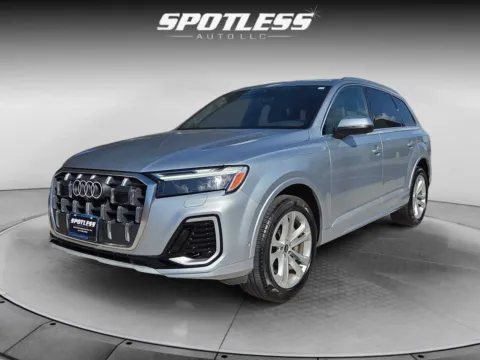 Silver 2025 Audi Q7 quattro Premium Plus 55 TFSI for sale in San Antonio, TX
