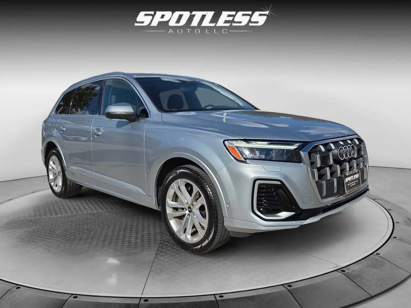 2025 Audi Q7 Premium Plus - Photo 9
