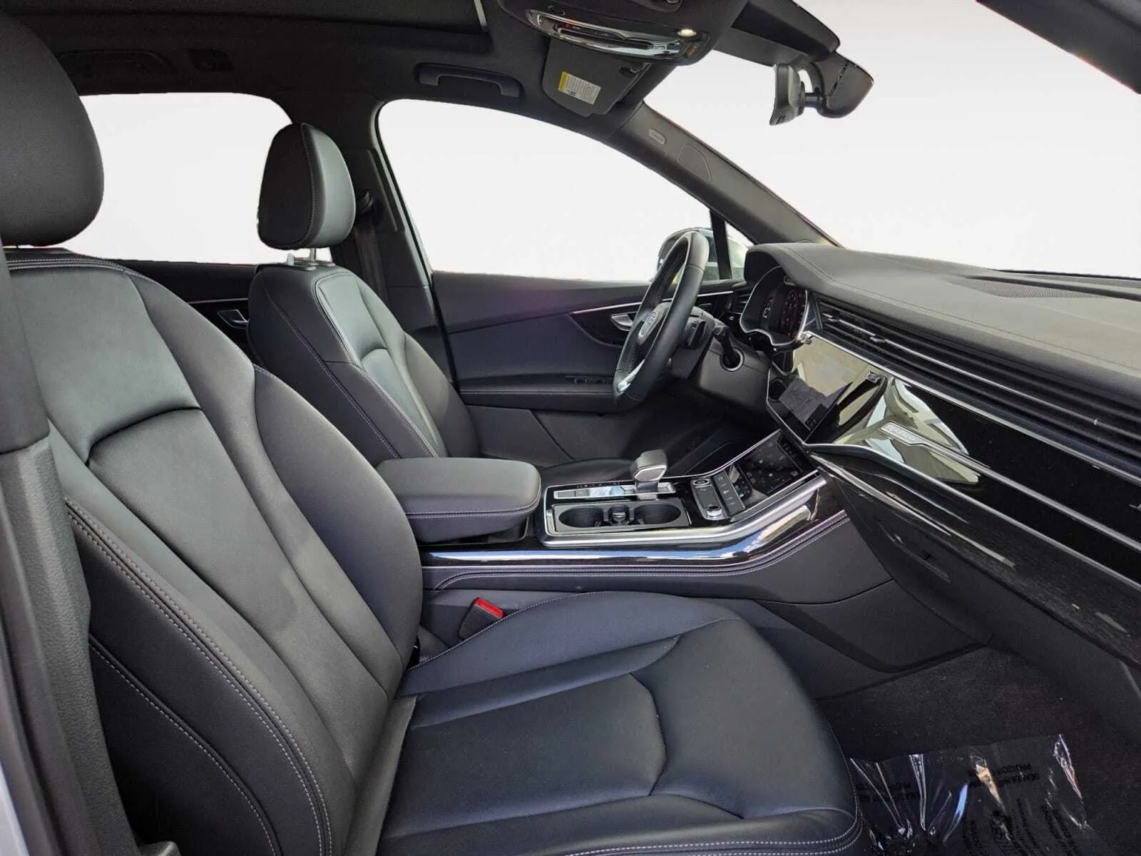 2025 Audi Q7 Premium Plus - Photo 24
