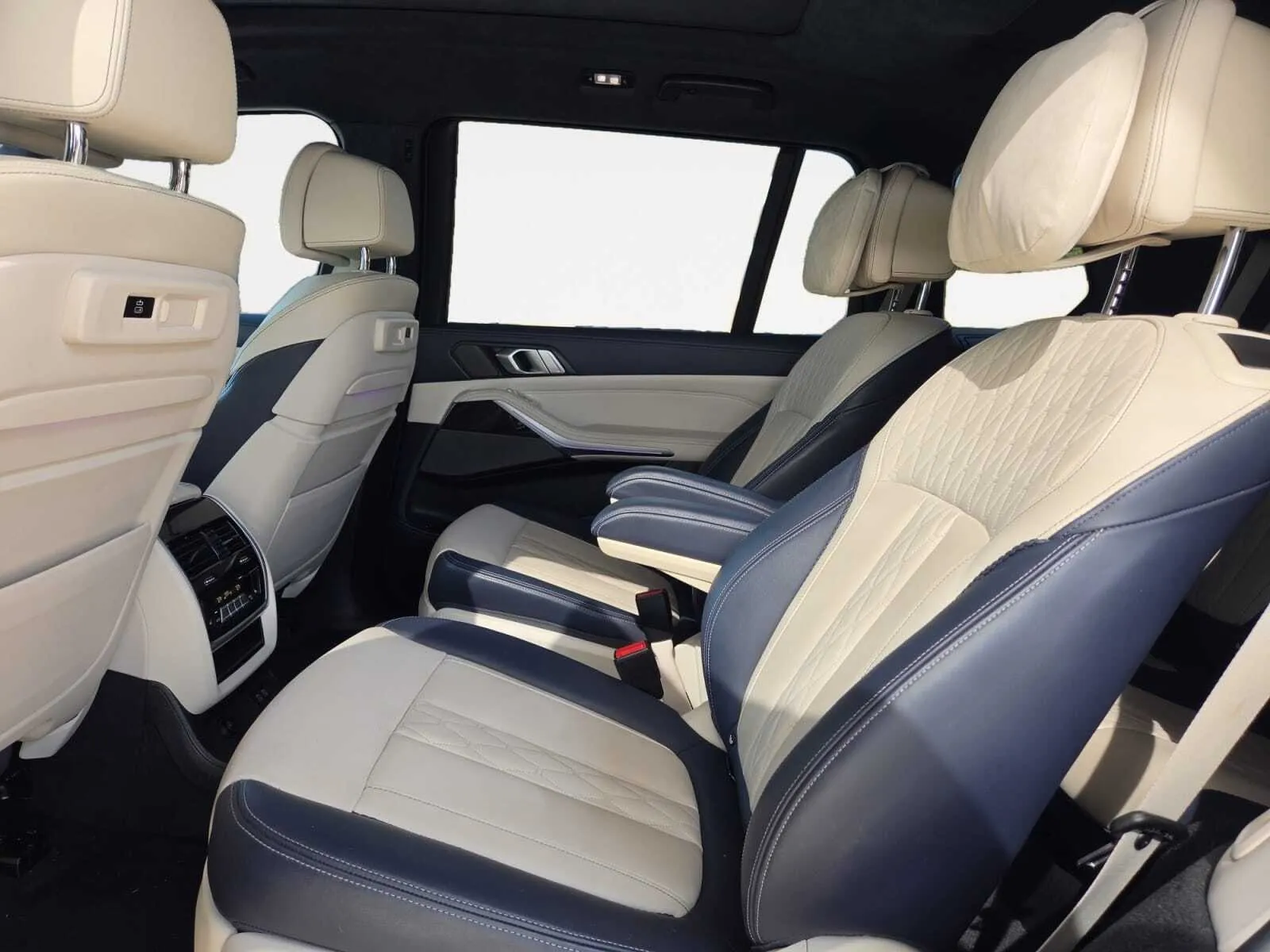 BMW X7 photo 23