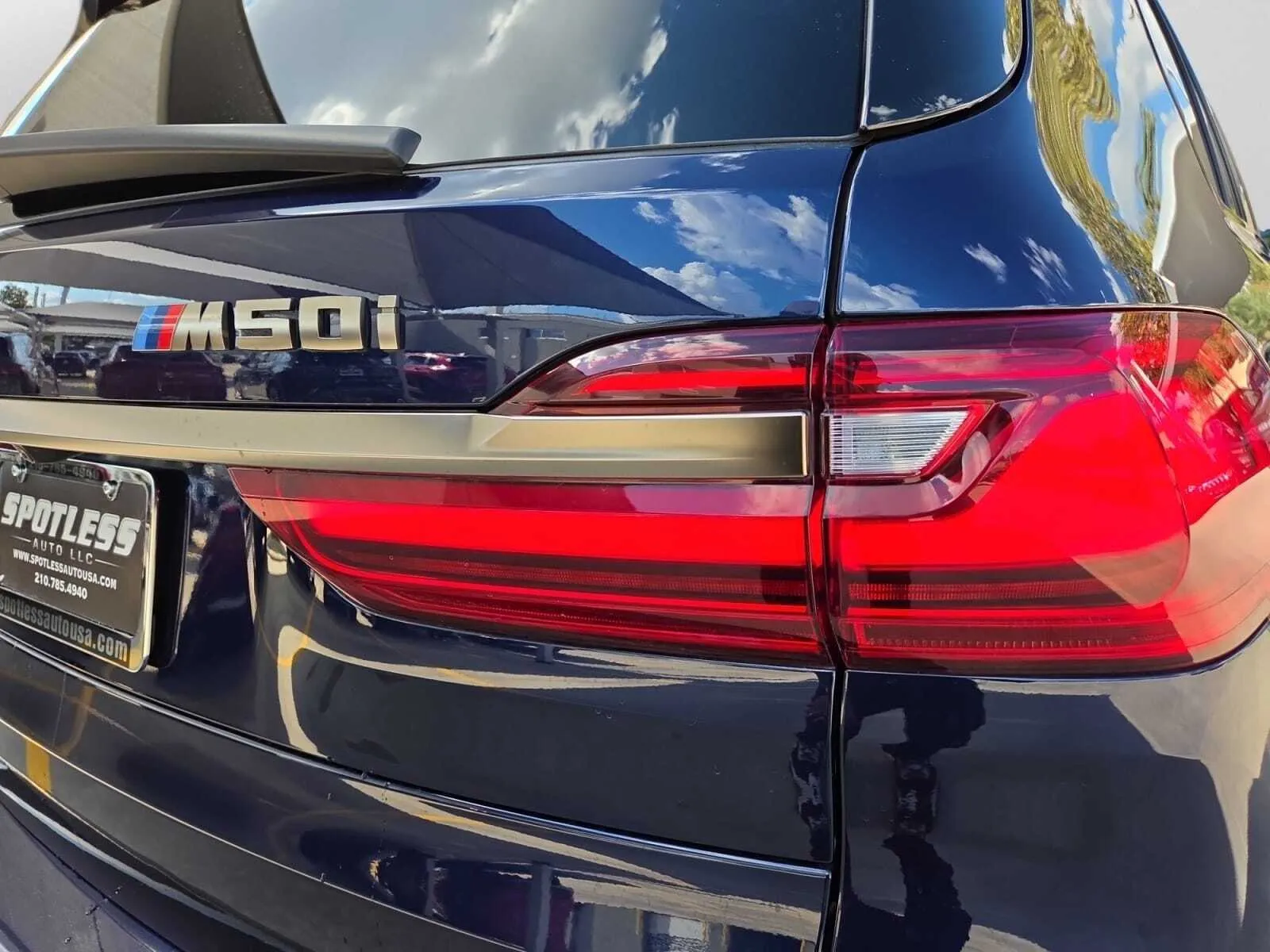 BMW X7 photo 12