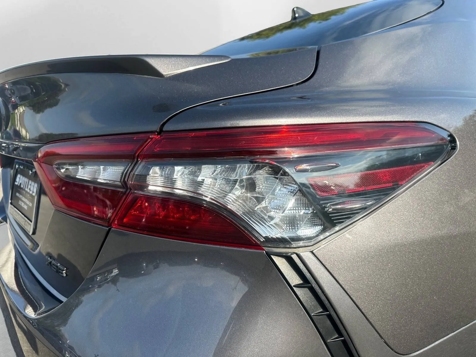 Toyota Camry photo 13