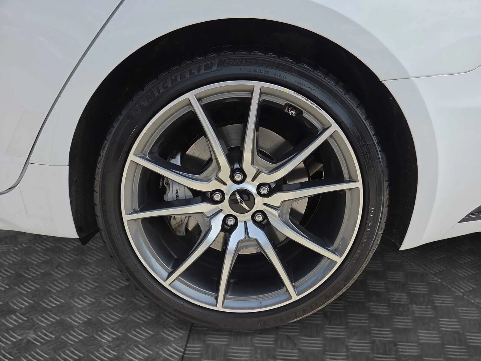 Genesis G70 photo 15