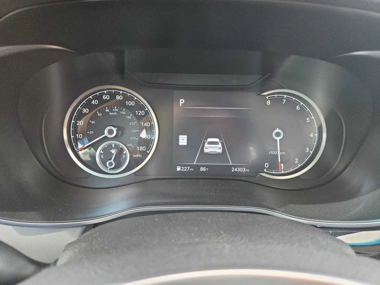 Genesis G70 photo 18