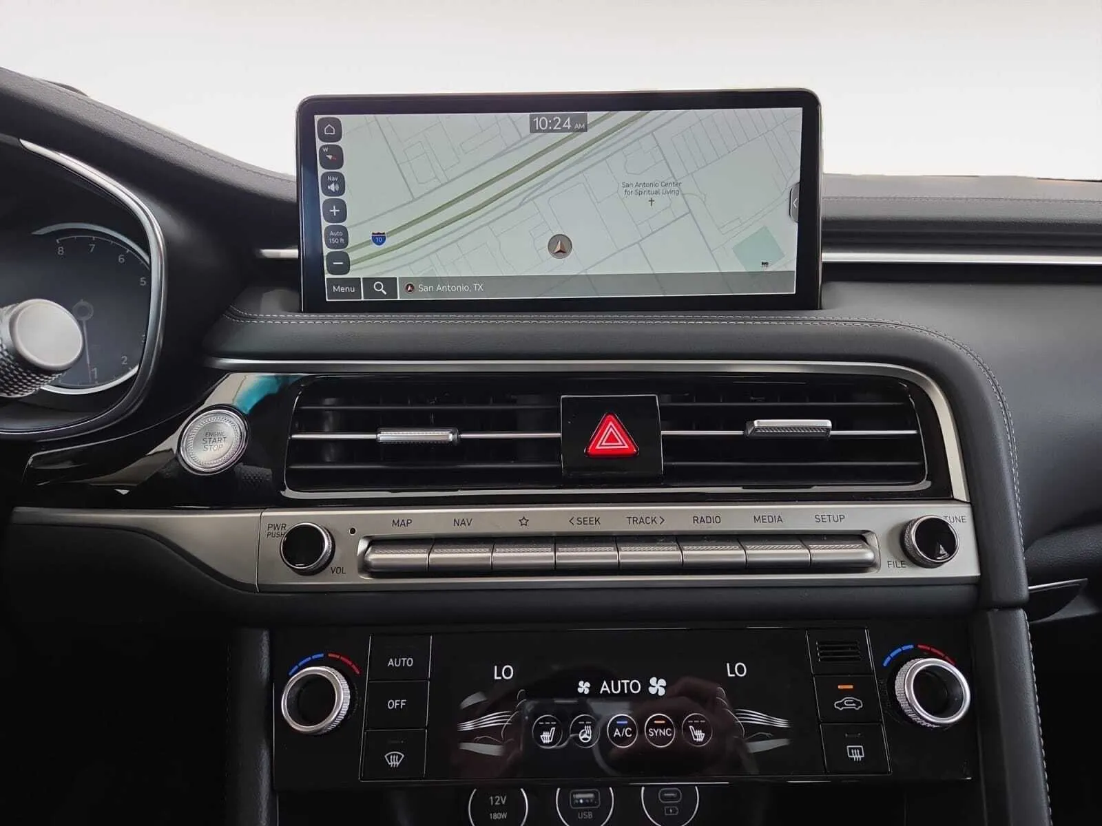 Genesis G70 photo 26
