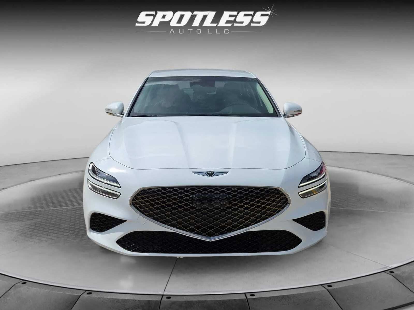 Genesis G70 photo 10