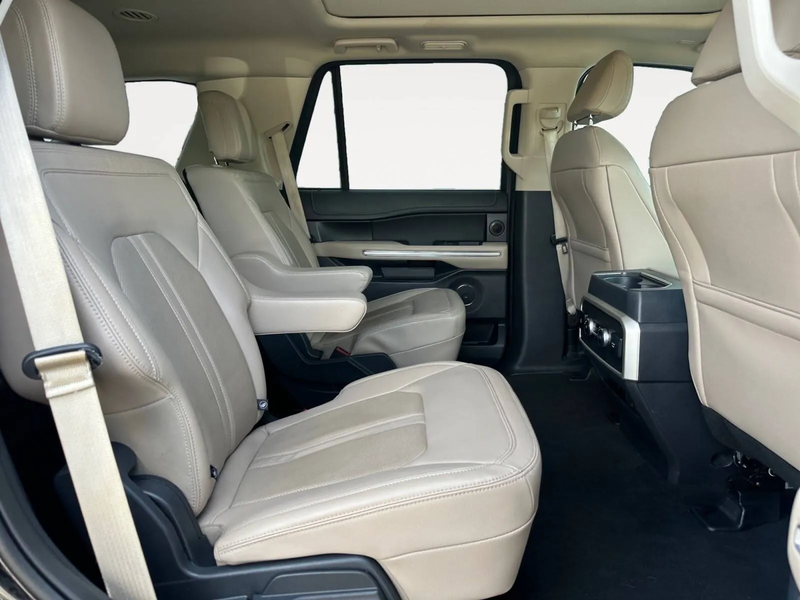 Ford Expedition photo 23