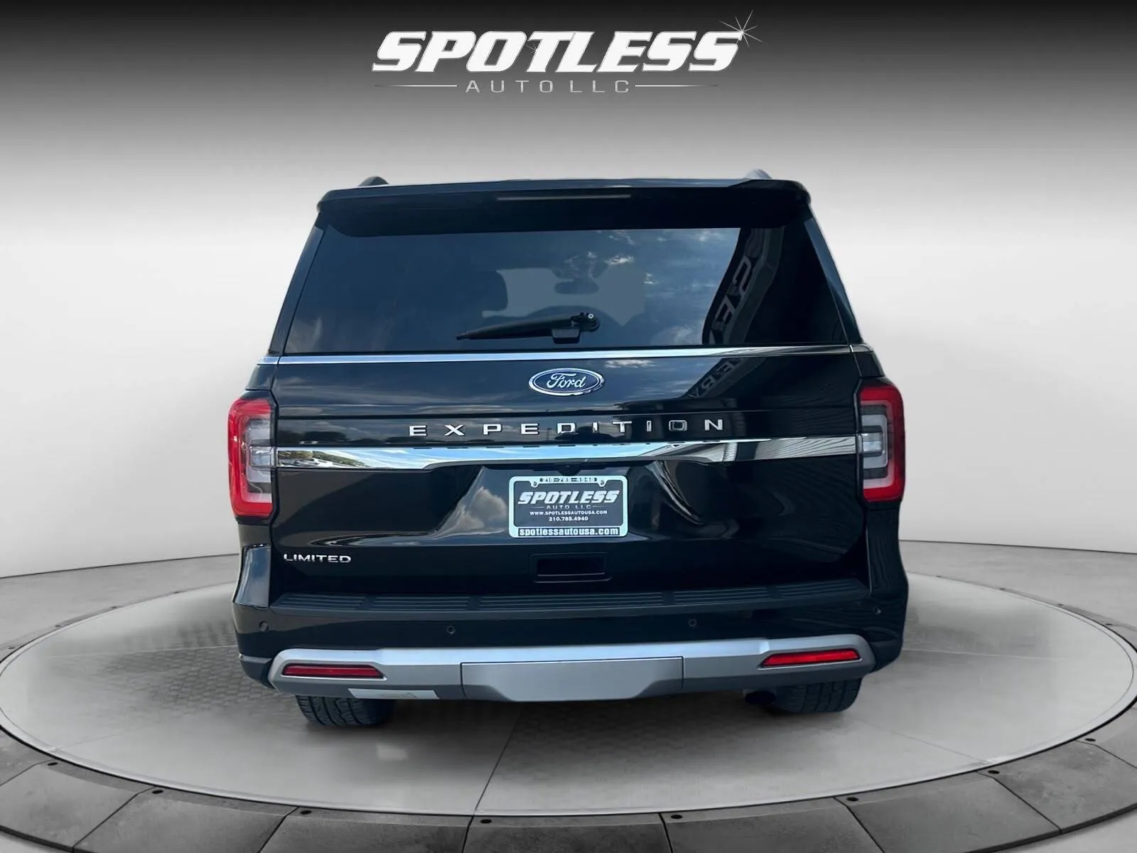 Ford Expedition photo 6