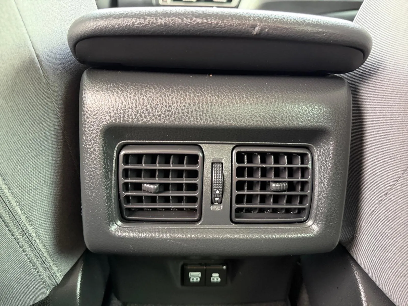 Toyota Camry photo 26