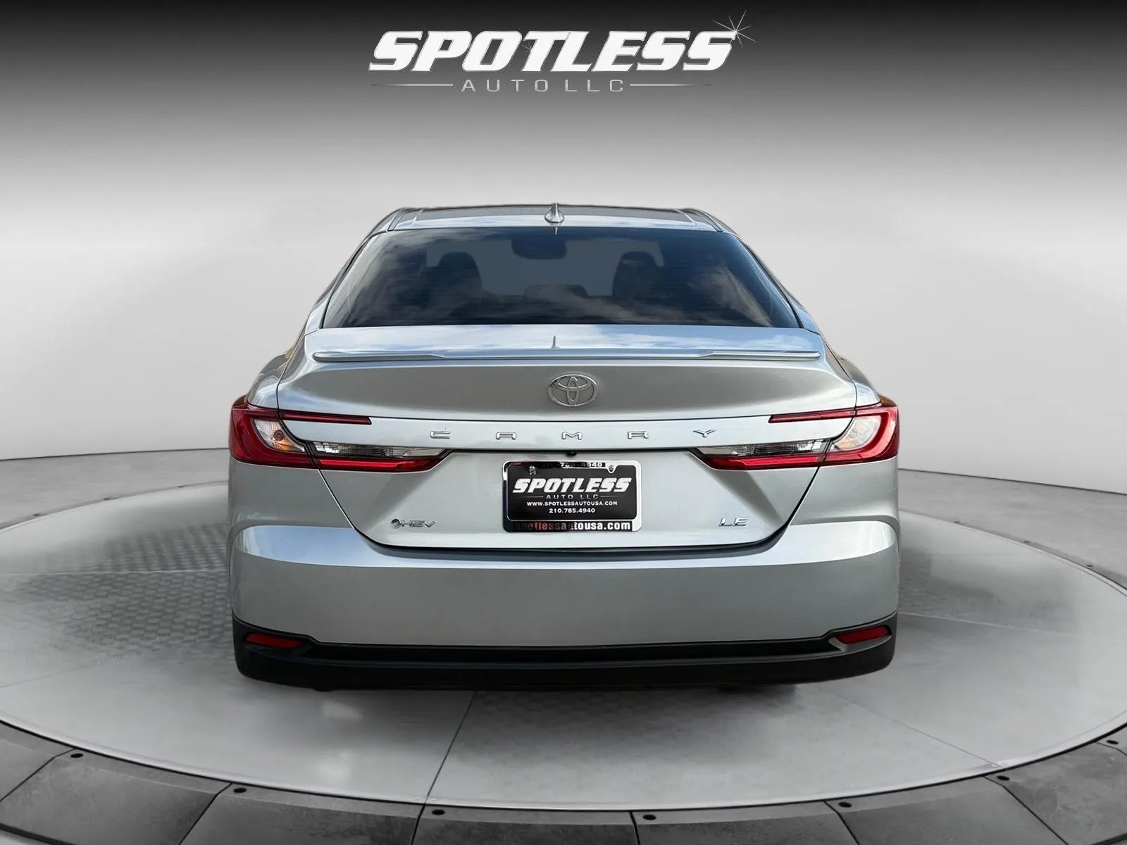 Toyota Camry photo 6