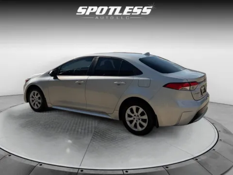 More photos of 2022 Toyota Corolla LE at Spotless Auto I-10, TX