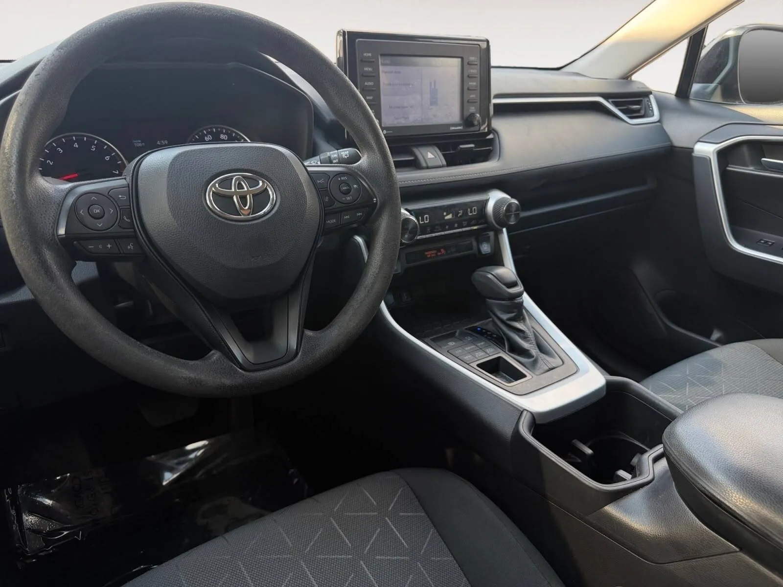 Toyota RAV4 photo 21