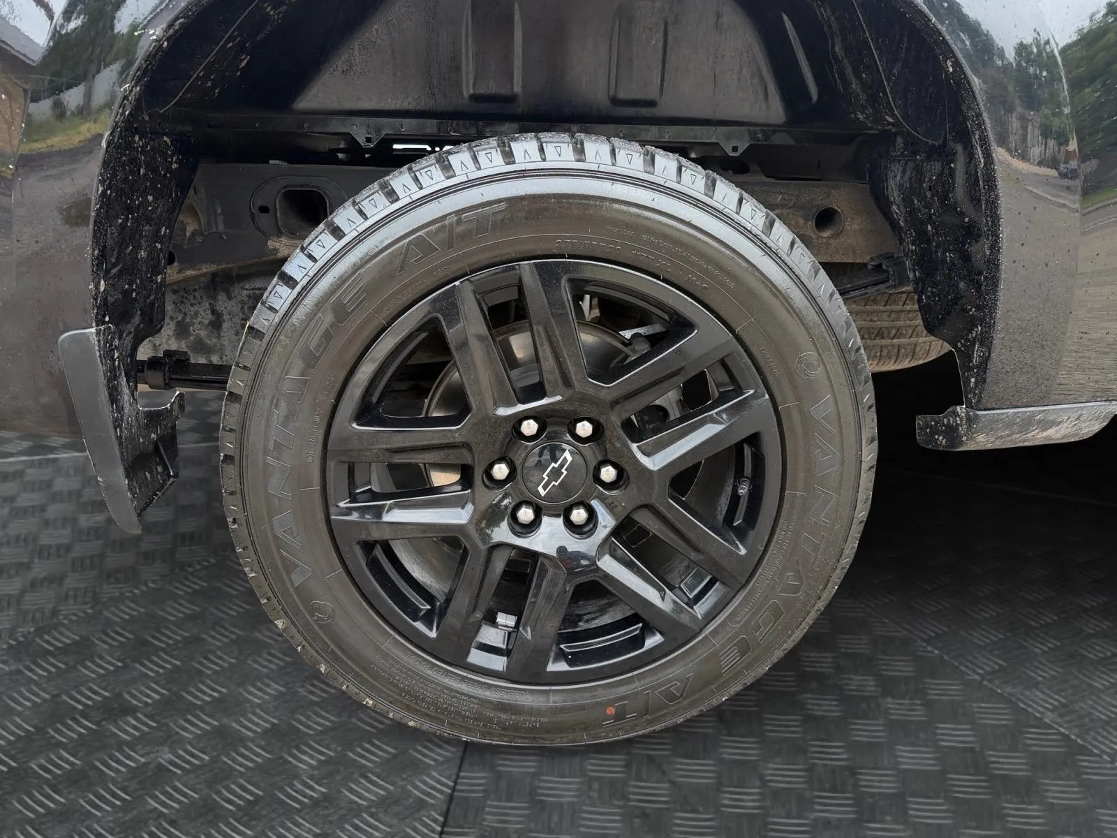 Chevrolet Silverado photo 15