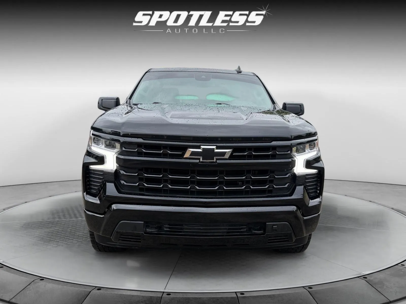 Chevrolet Silverado photo 10