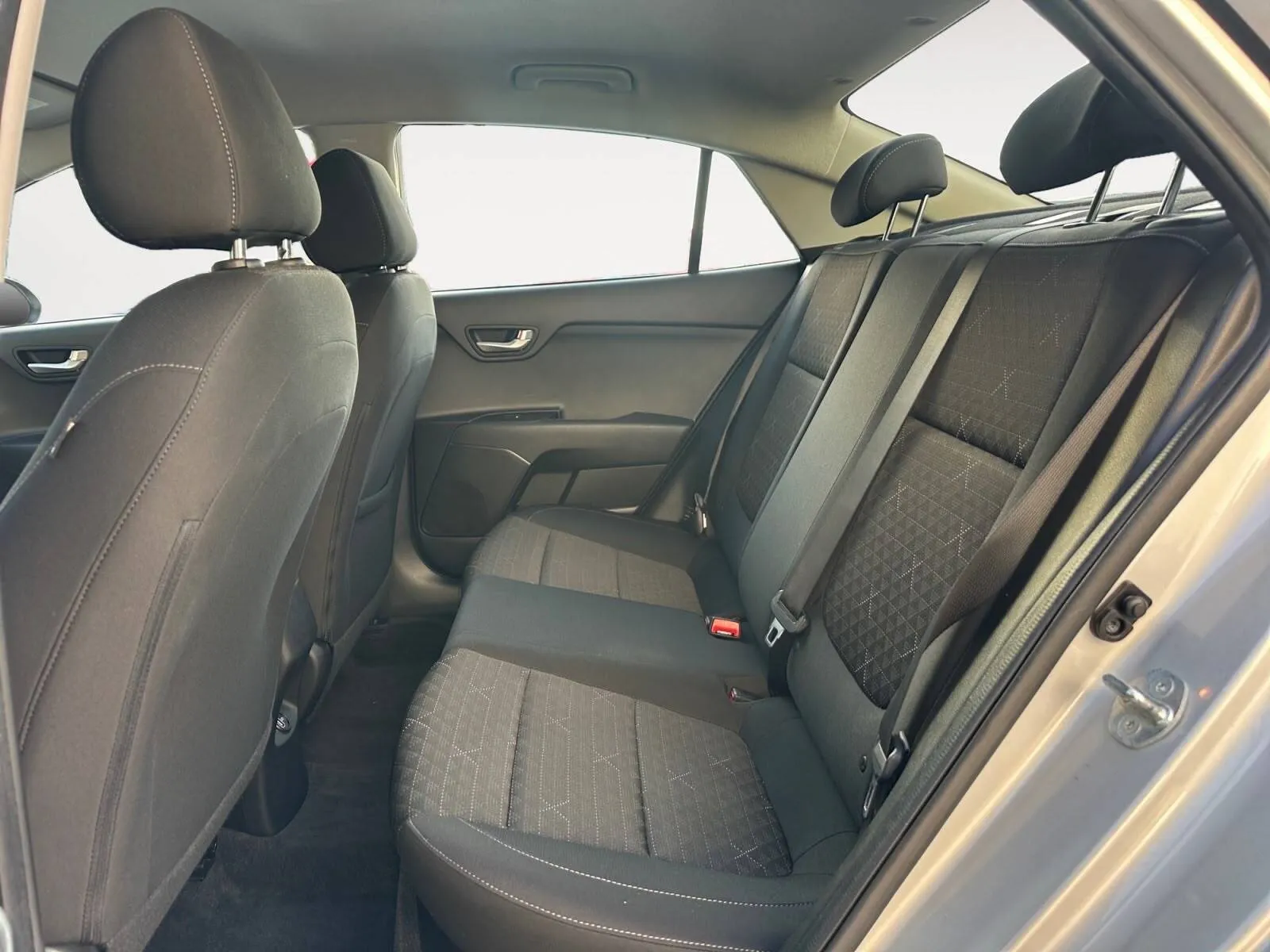 Kia Rio photo 23