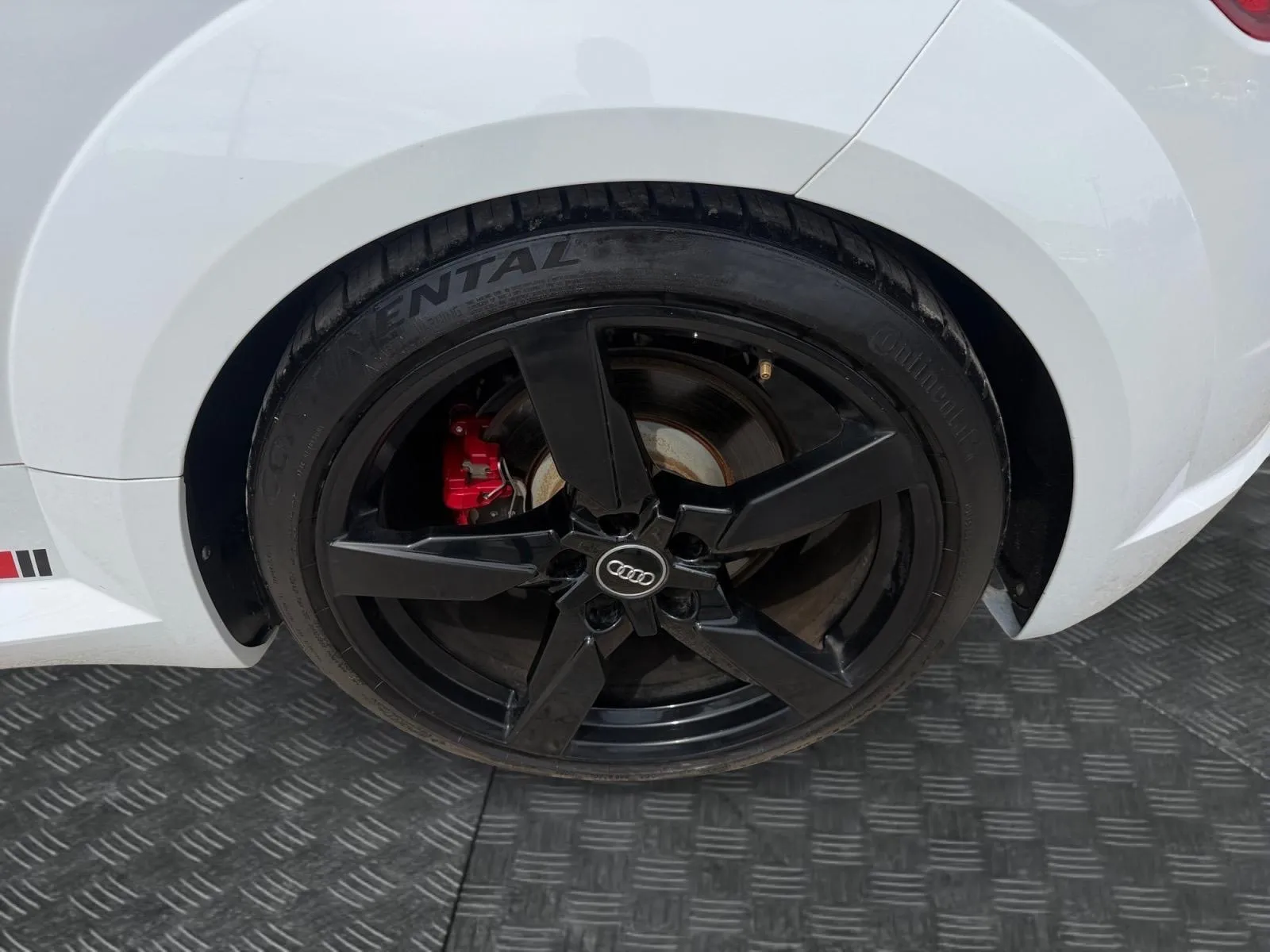 Audi TT photo 14