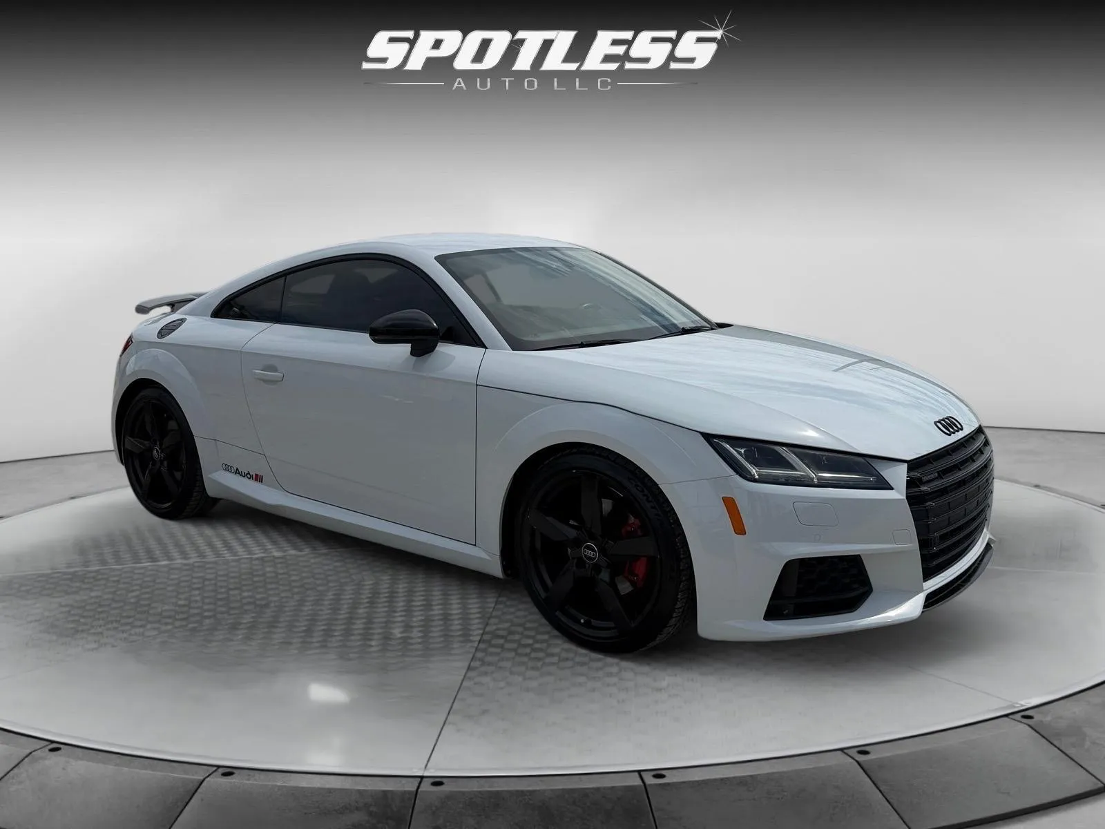 Audi TT photo 9