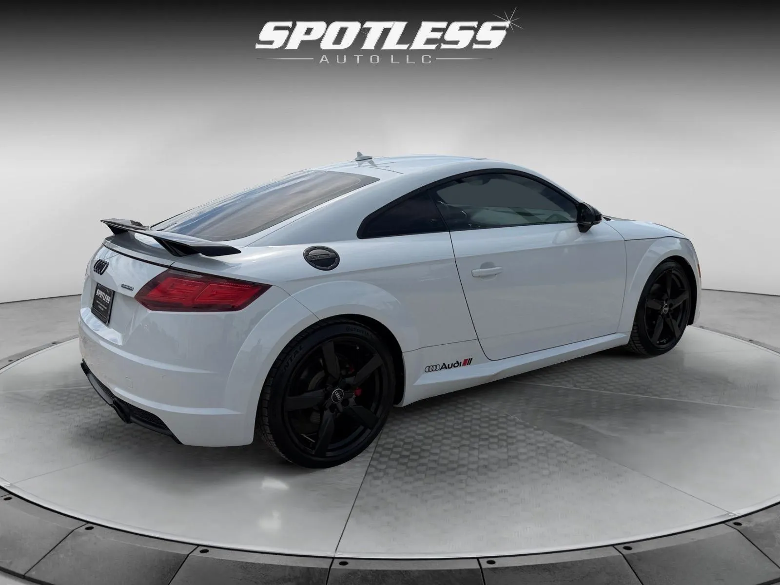 Audi TT photo 7