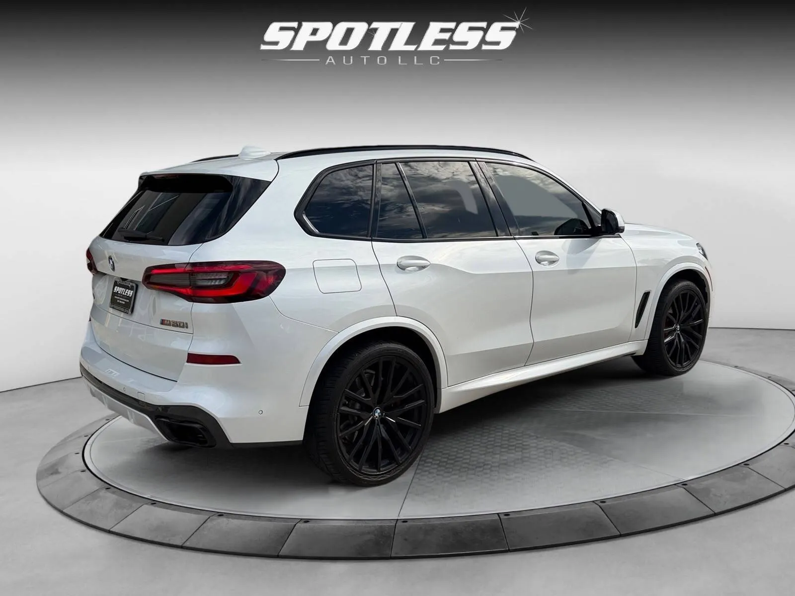 BMW X5 photo 7