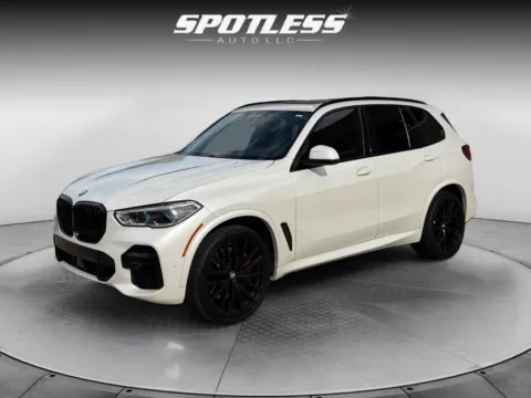 White 2022 BMW X5 M50i for sale in San Antonio, TX