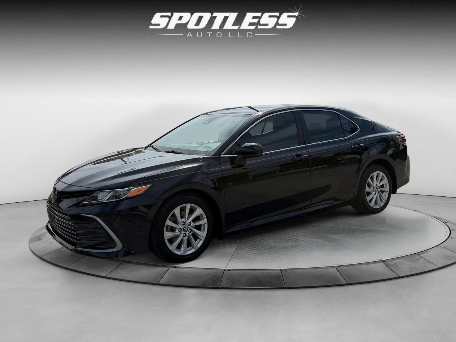 Black 2023 Toyota Camry LE for sale in San Antonio, TX