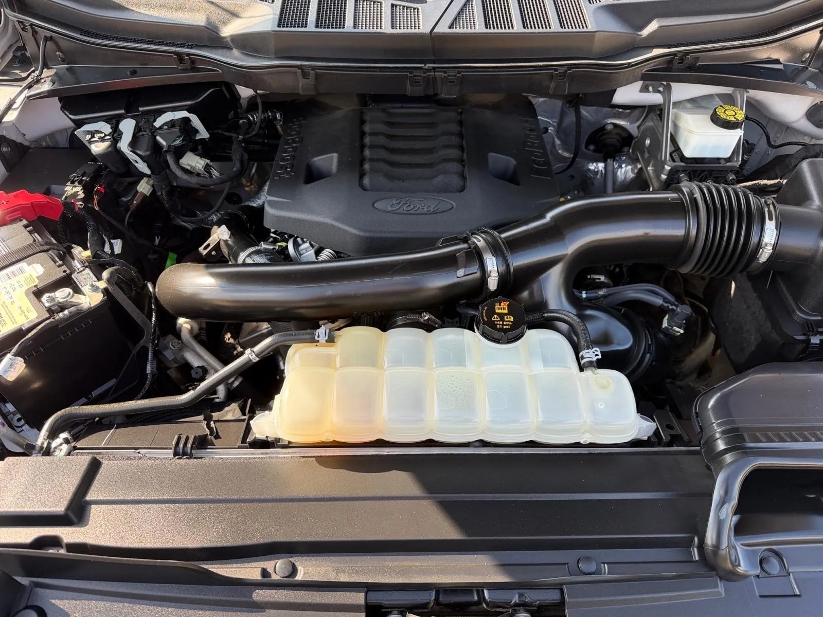 Ford F-150 photo 17