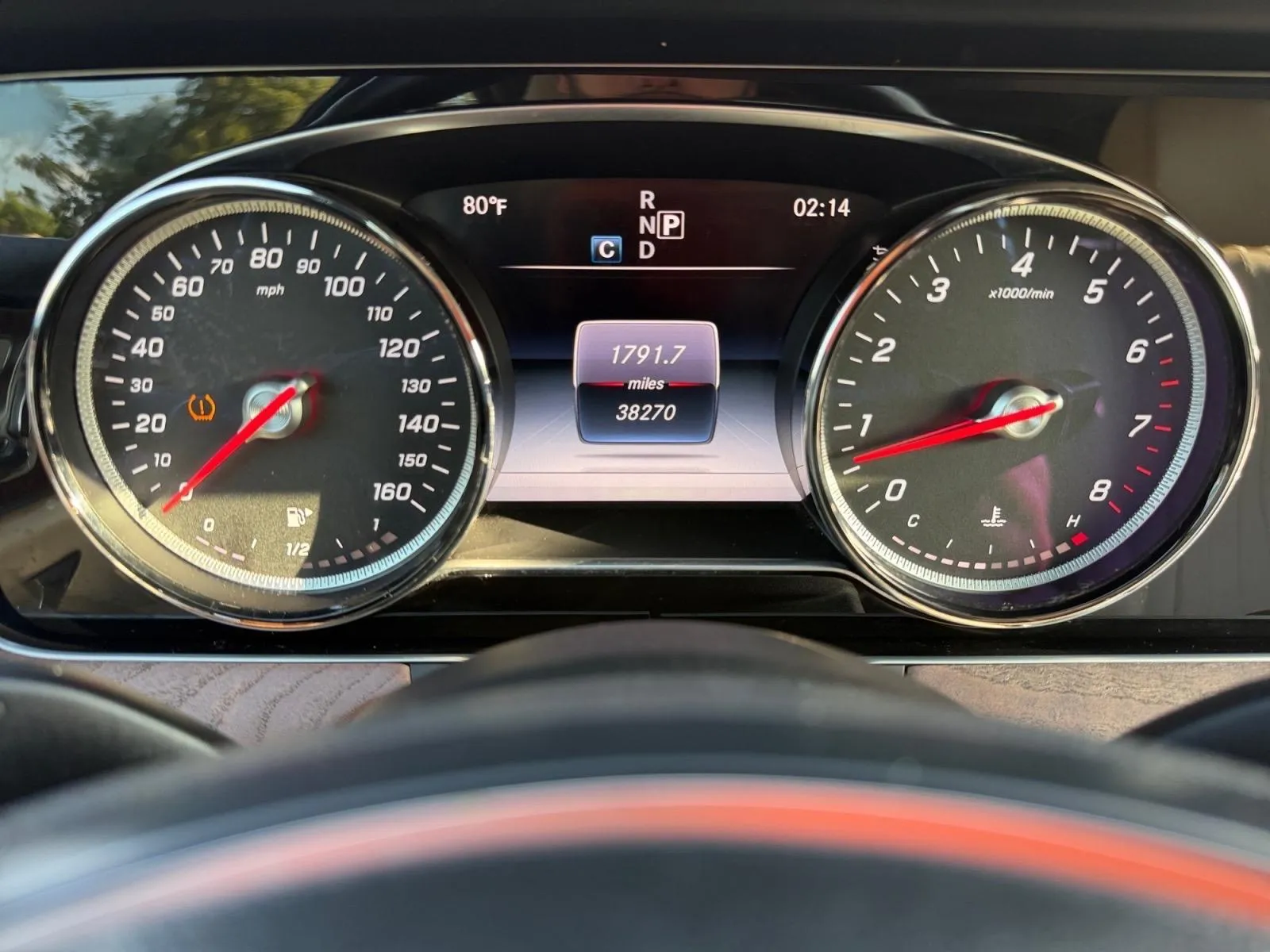 Mercedes-Benz E-Class photo 18