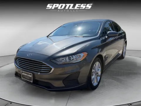 Another view of 2019 Ford Fusion Hybrid SE for sale in San Antonio, TX at Spotless Auto I-10